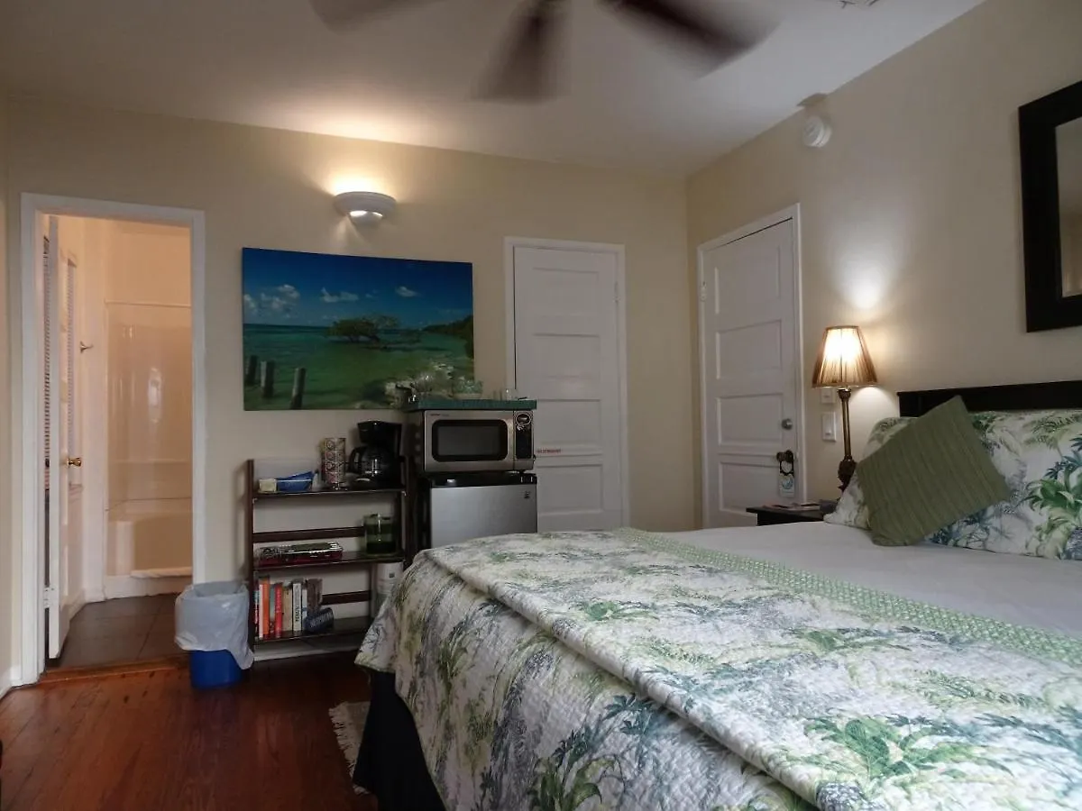 Suite Dreams Inn By The Beach Key West Bed & Breakfast