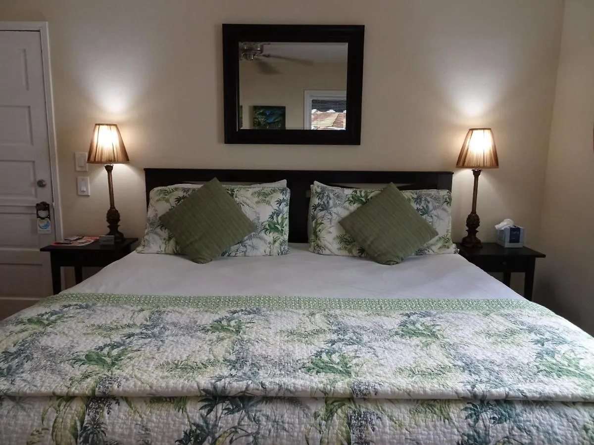 Suite Dreams Inn By The Beach Key West